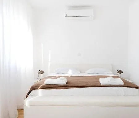 The 44 Lejlighed Brodarica (Sibenik-Knin)